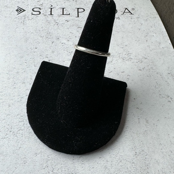 Silpada Simple Cross Ring In Pouch With Box - Picture 9 of 11